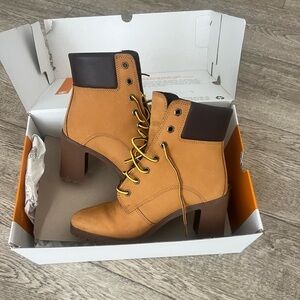 Womens Timberland heeled boots size 7
